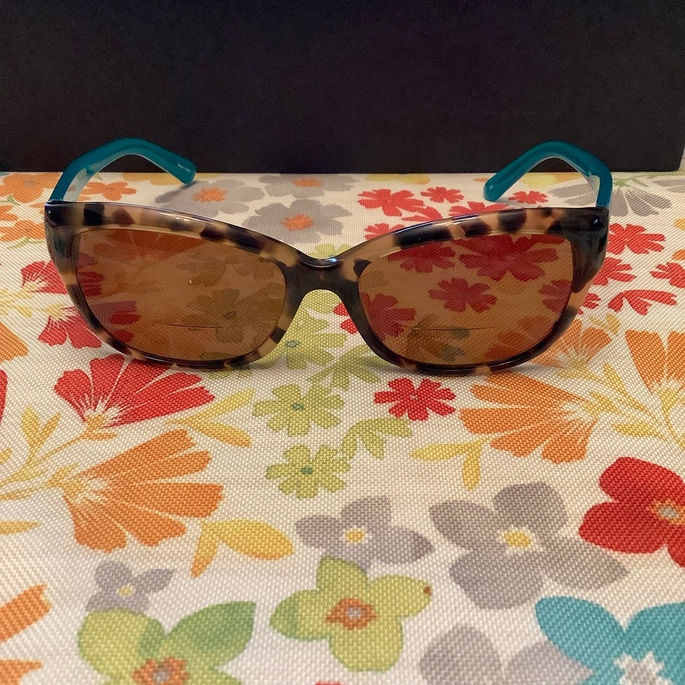 Tortoiseshell frames with Teal Arms, beautiful gold tone color accents